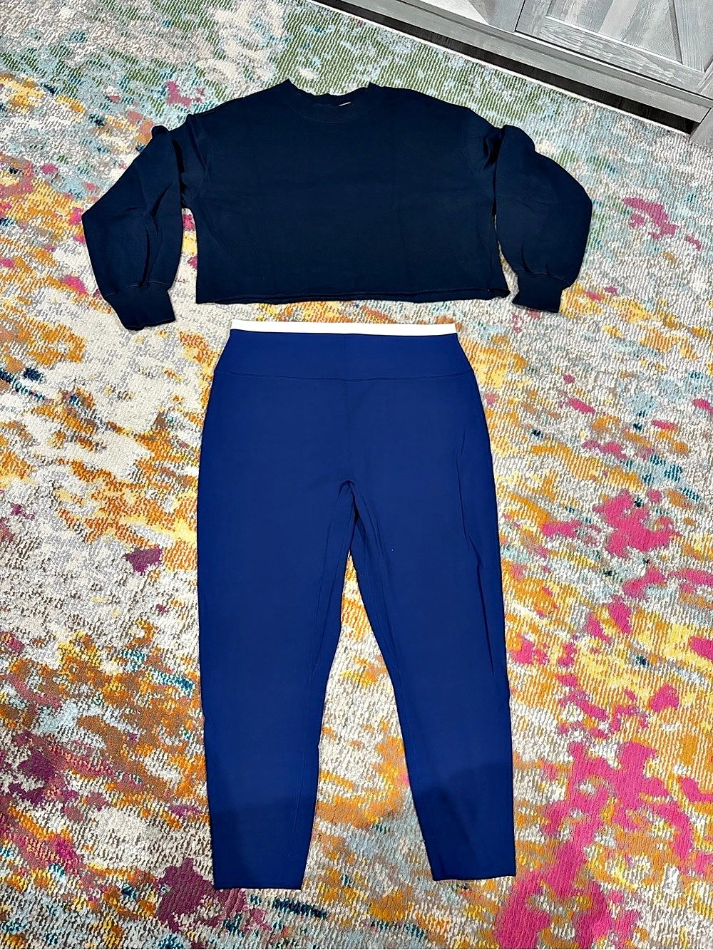 YPB StudioFlex Curve Love Blue Leggings Size XXL and crop top H&M sweatshirt XL